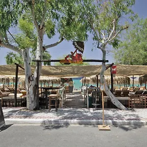 Gasthof Funbeach, Néos Marmarás